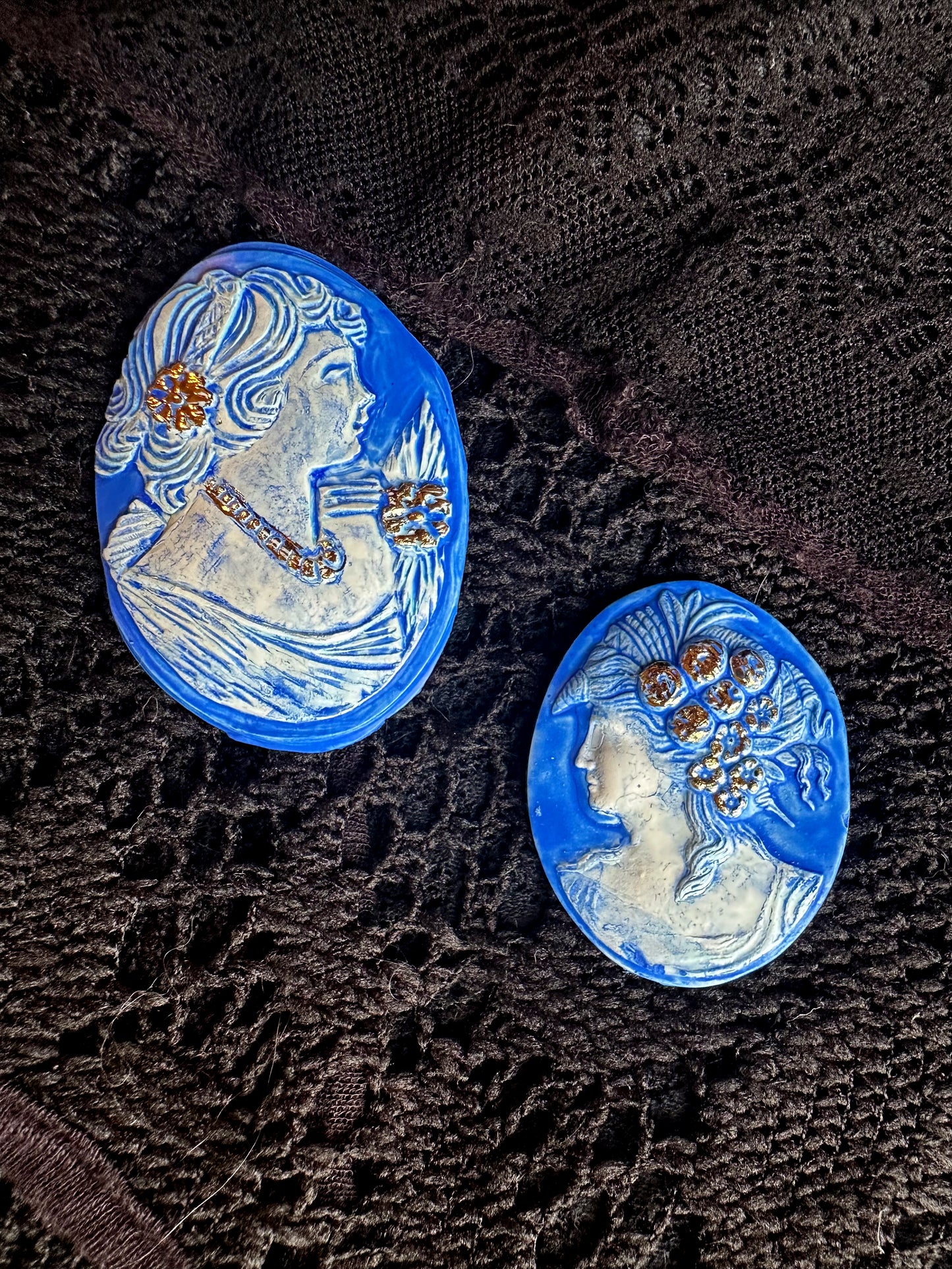 Cameo Magnets
