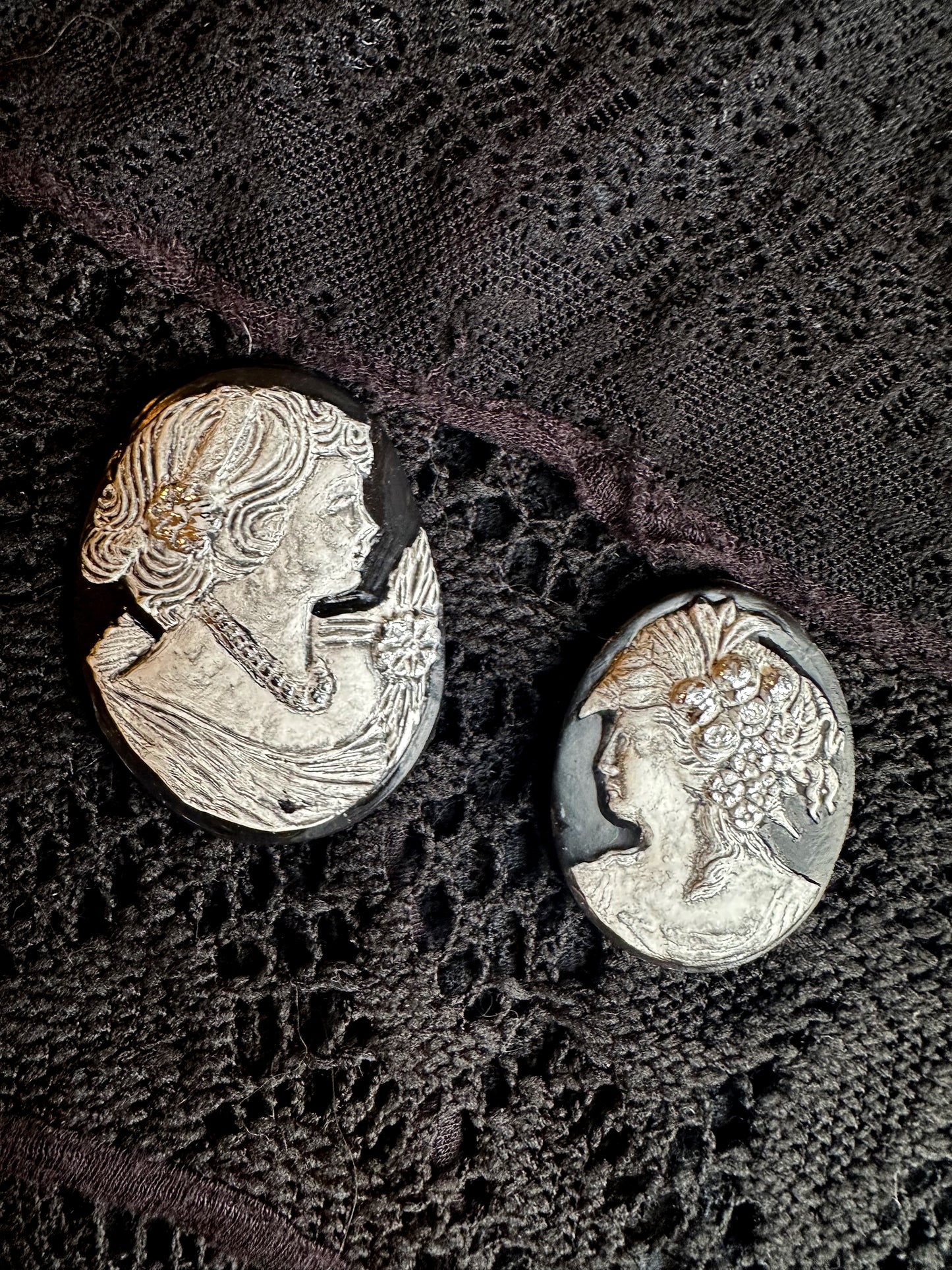 Cameo Magnets