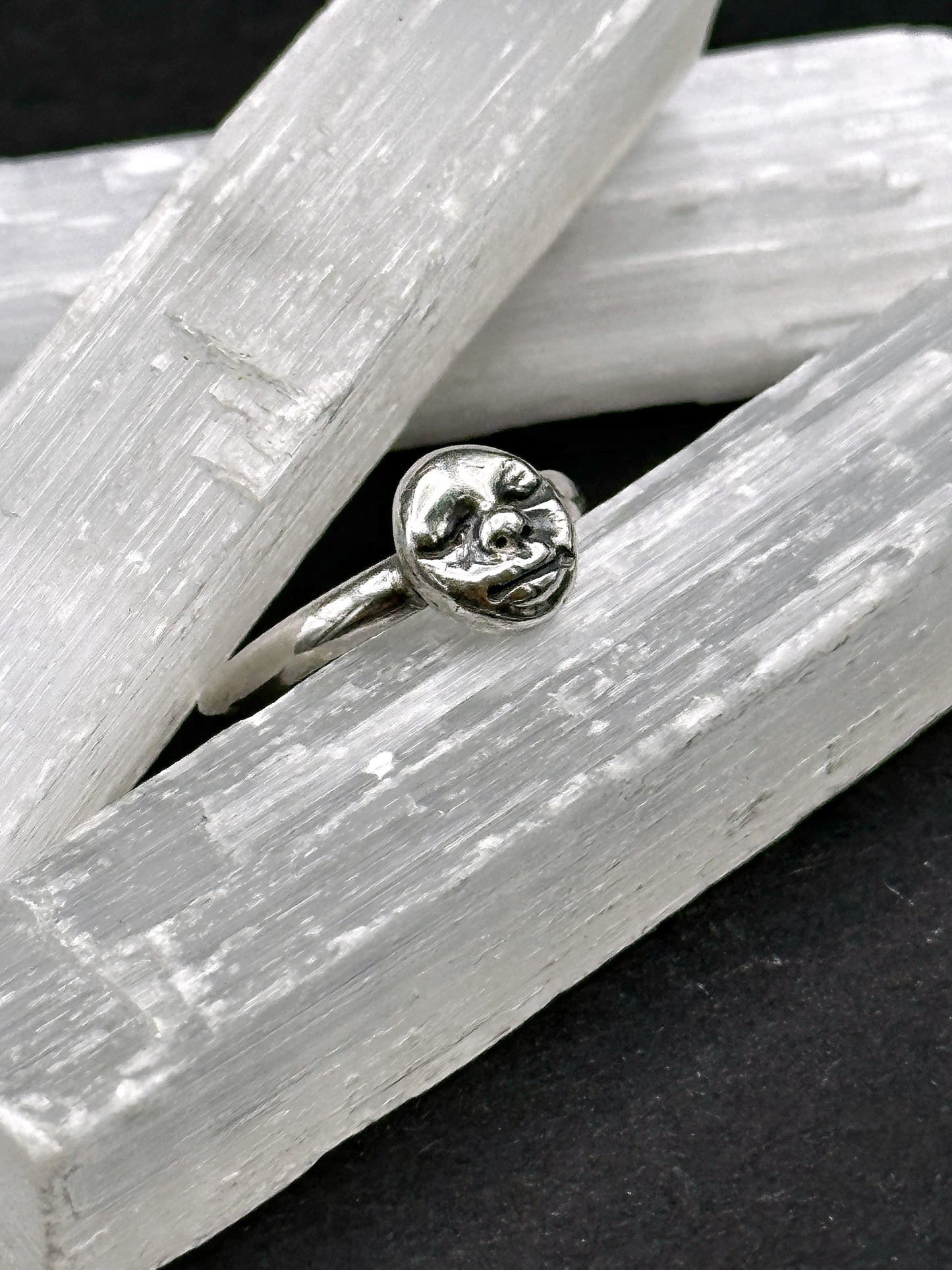 Moon Face Ring